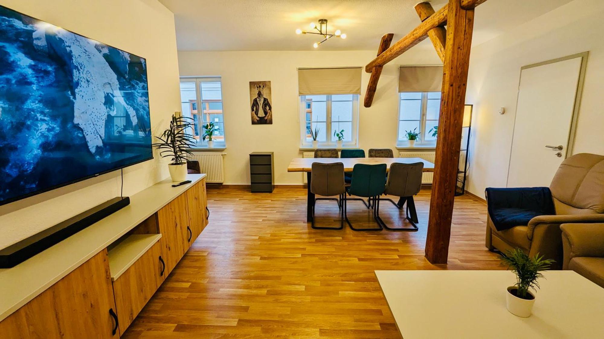 Die Arche - Eigene Haushaelfte Im Stadtzentrum Arnstadt Esterno foto