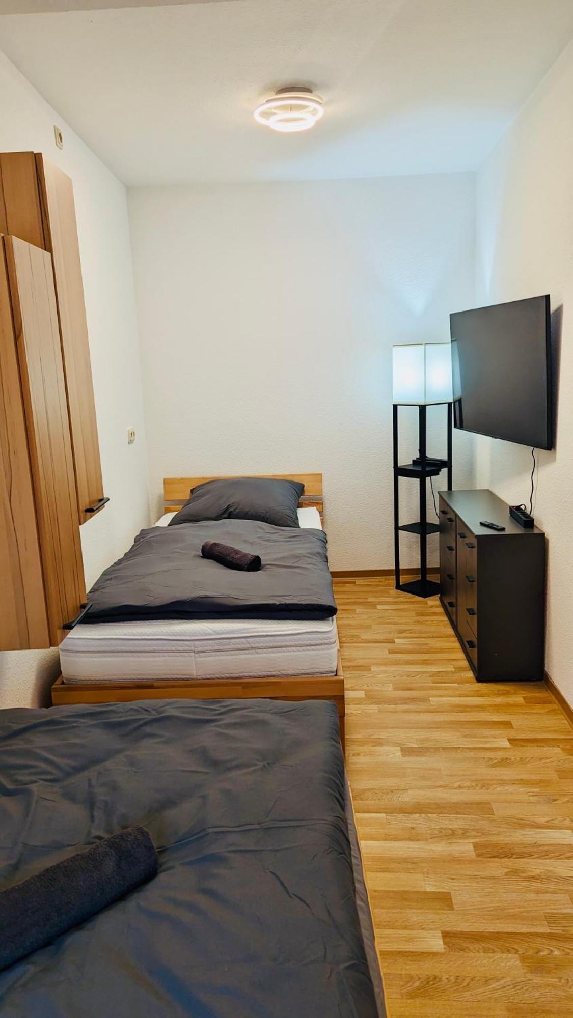 Die Arche - Eigene Haushaelfte Im Stadtzentrum Arnstadt Esterno foto